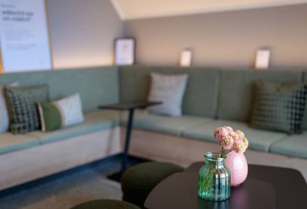 vitalbar-mit-sitzgelegenheit