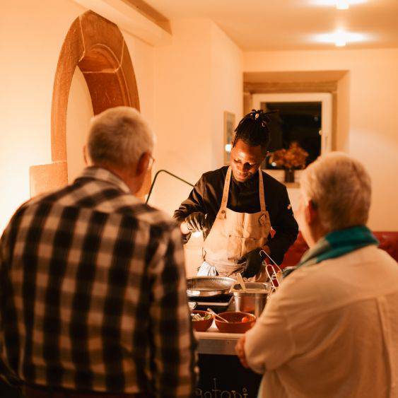 Gaeste erleben Monday Vibes im Hotel Leinsweiler Hof